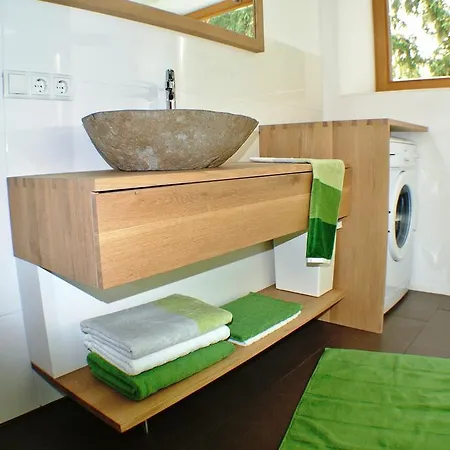 Chalet Ur-gmiatli *